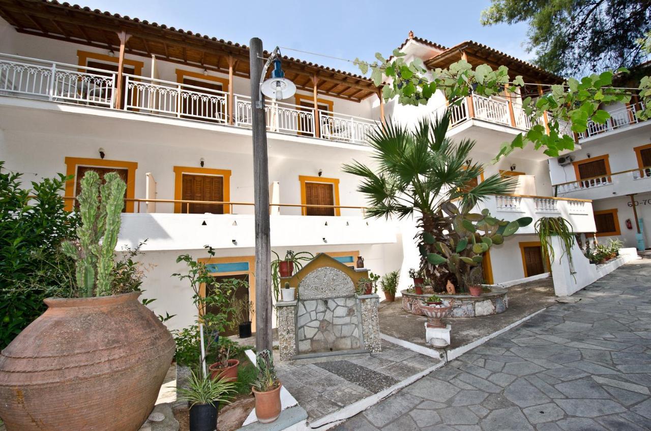 Zaneta Hotel & Apartments Neo Klima Exterior photo